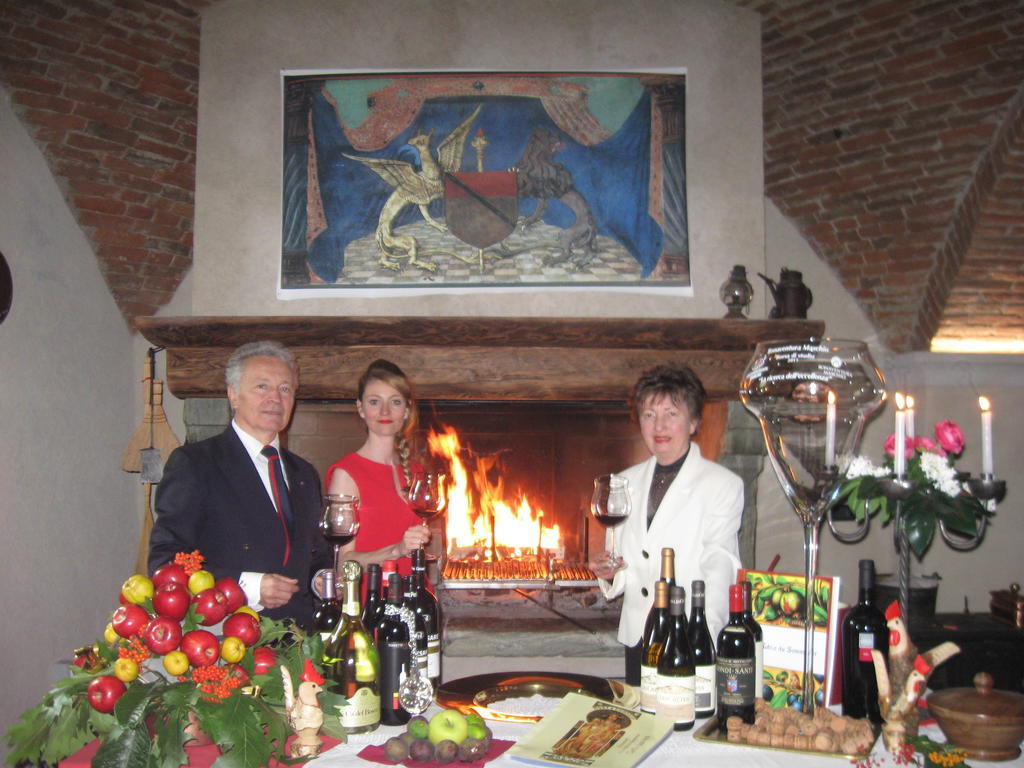 A' La Table Du Sommelier Chambres D Hotes & Restaurant Saint-Vincent Exterior foto